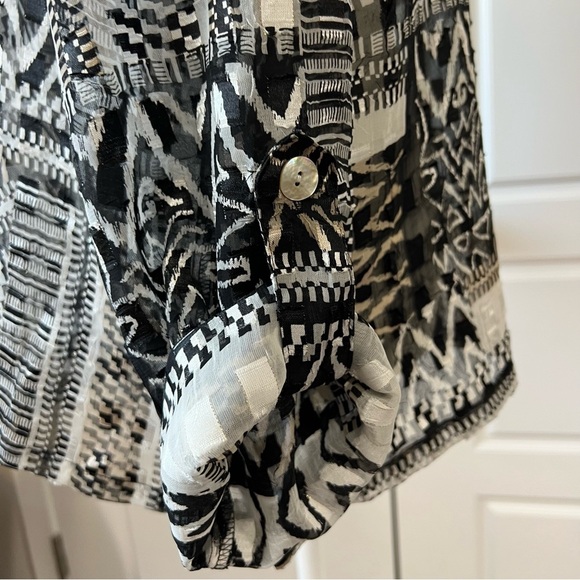Ruby Rd Abstract Print Blouse Sheer Button Down Long Sleeve Top Black White 12 - Picture 4 of 7